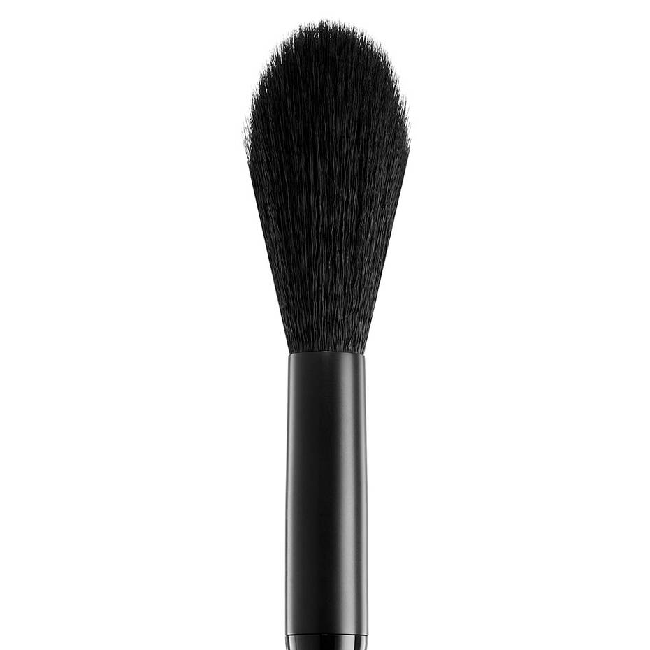 Tapered Fluffy Powder Brush NYX Professional Makeup