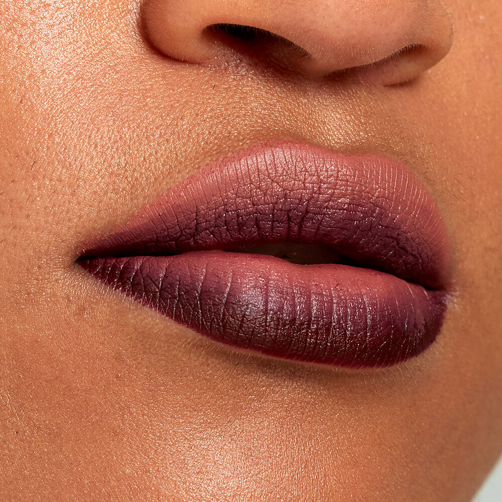DAZED & DIFFUSED BLURRING LIP LINER
