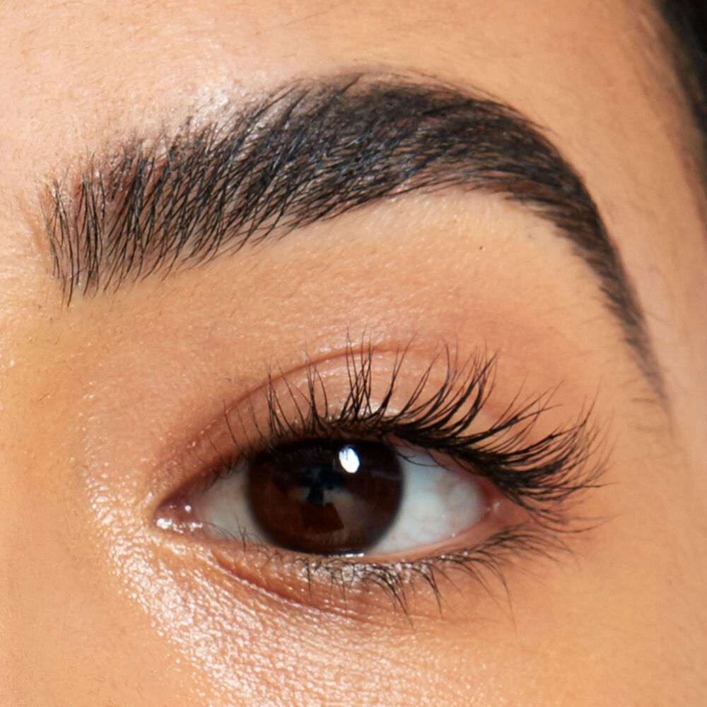 Fill & Fluffy Eyebrow Pencil Pomade Pencil on model