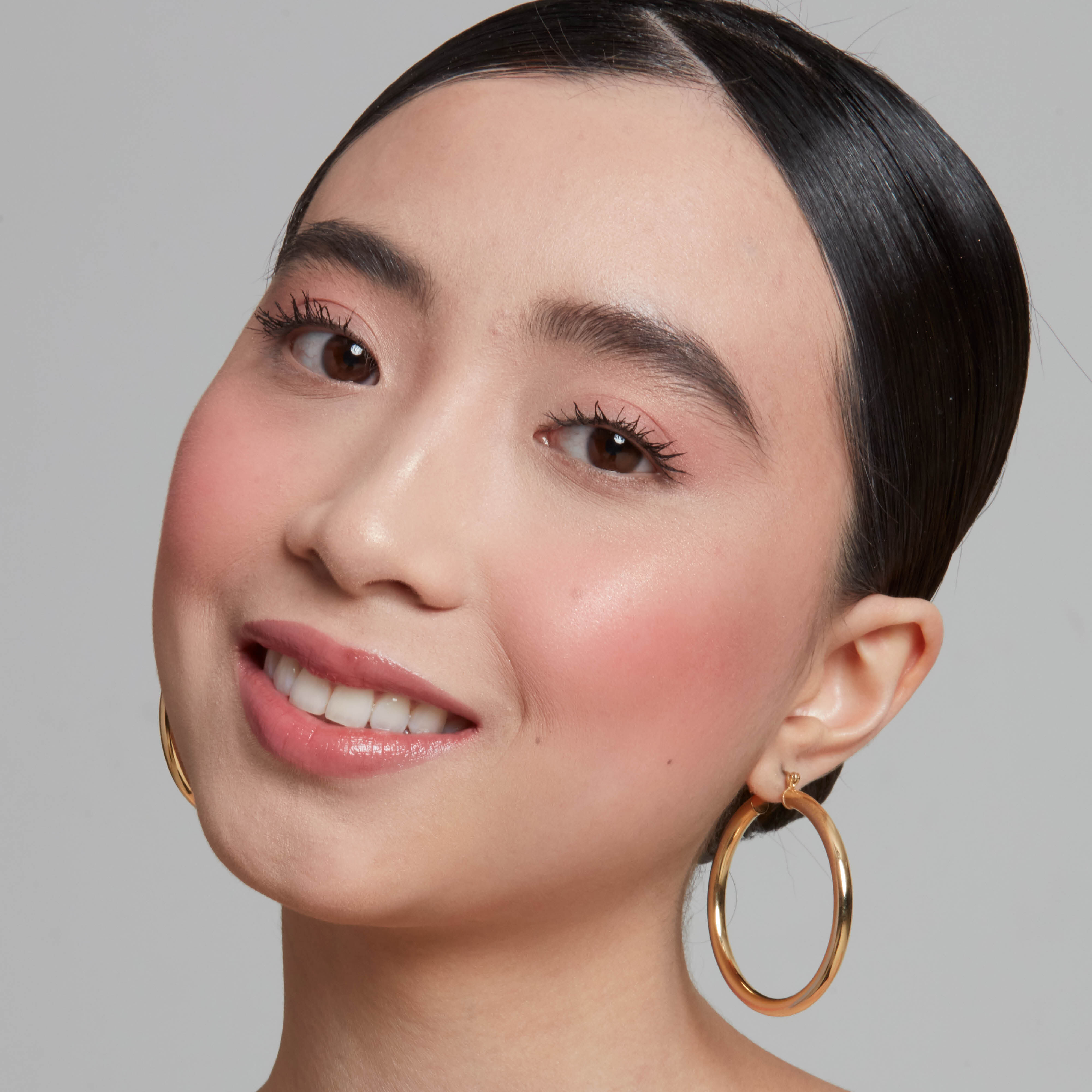 Sweet Cheeks Soft Cheek Tint on model