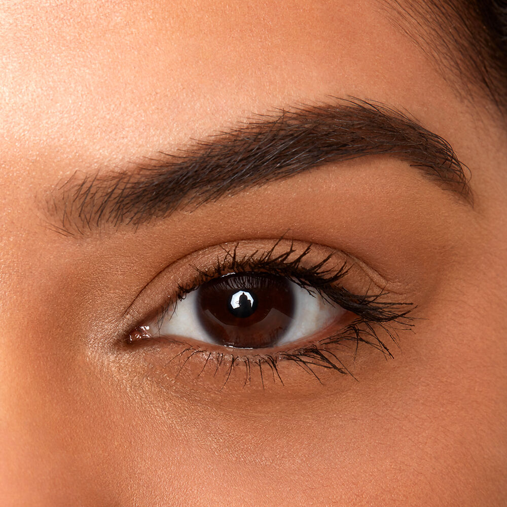 Fill & Fluffy Eyebrow Pencil Pomade Pencil on model