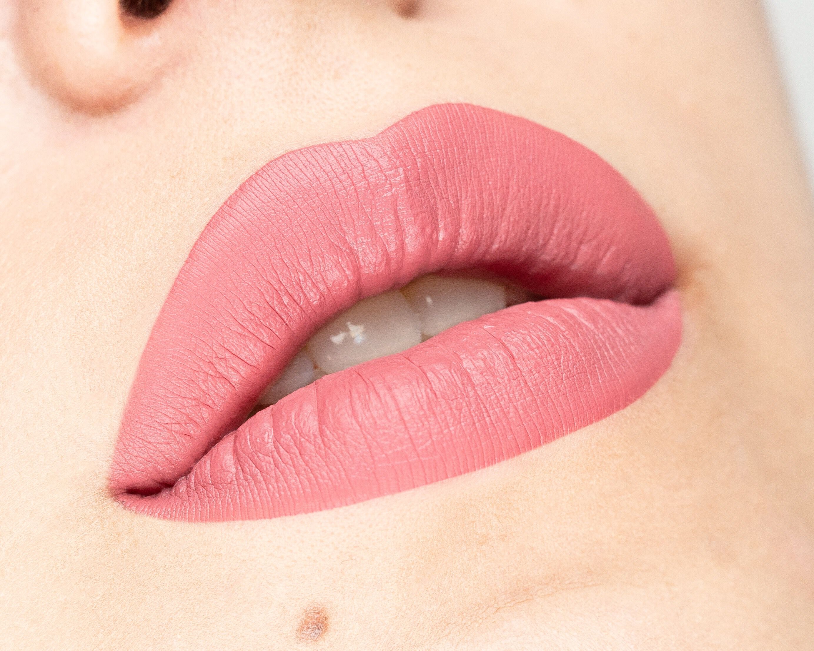LIP LINGERIE XXL MATTE LIQUID LIPSTICK