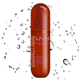 Front packshot of Caramelt Mami spray mist with droplet particles on white background.