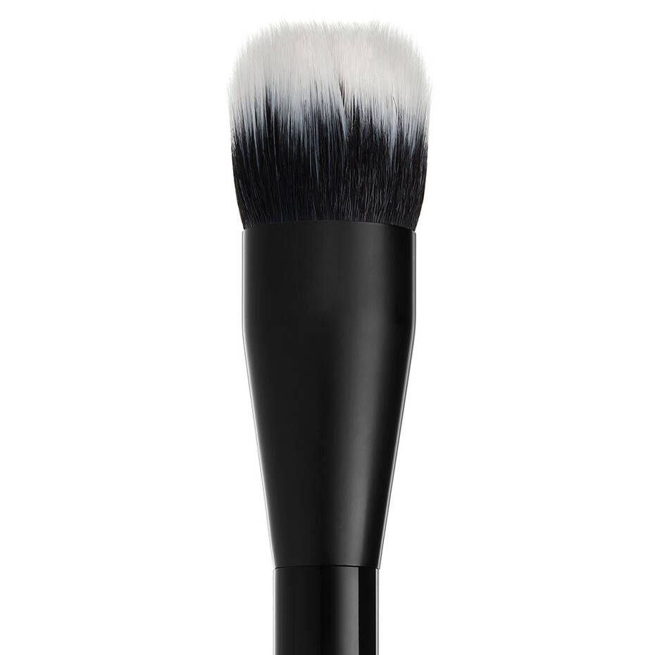 Pro Dual Fiber Foundation Brush NYX Professional Makeup