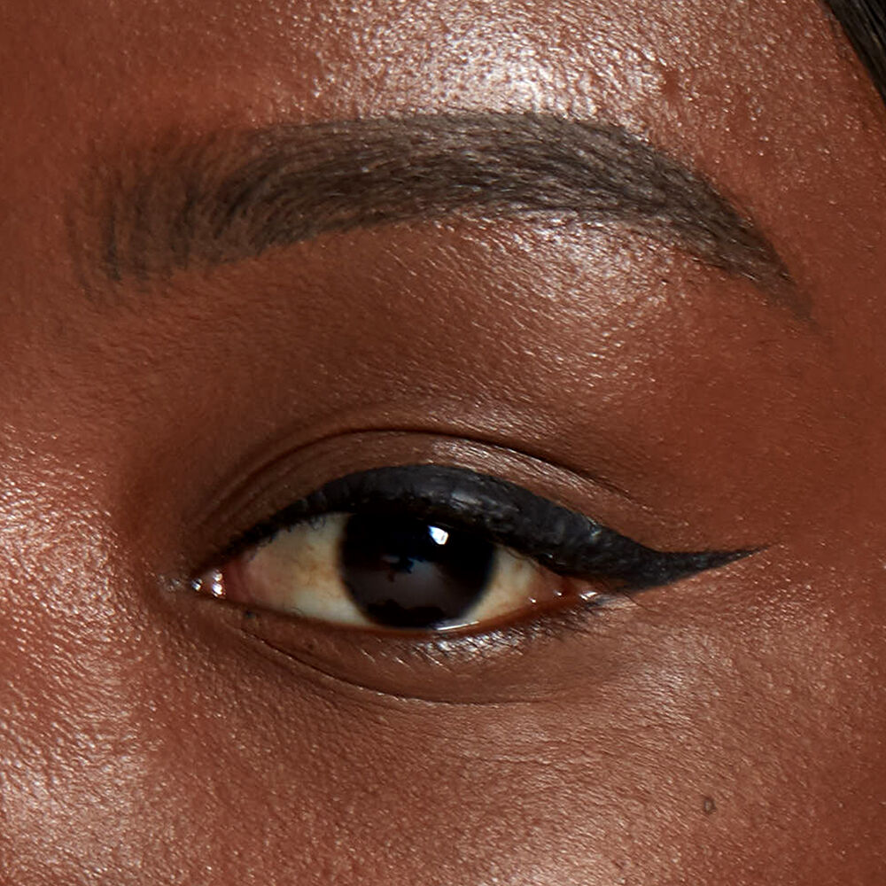 make up eye liner
